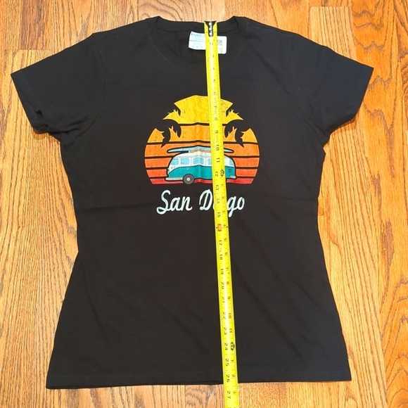 NWT San Diego T-shirt Black Port & Company Size Medium Ladies Retro - Picture 5 of 6